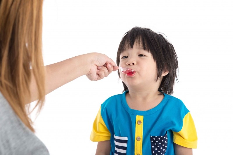 详解小孩吃了退烧药多久能退烧小孩子发烧的症状